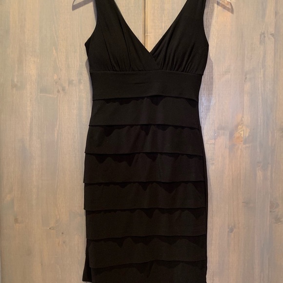 B. Darling "Little Black Dress". Size 5/6 - Picture 1 of 8